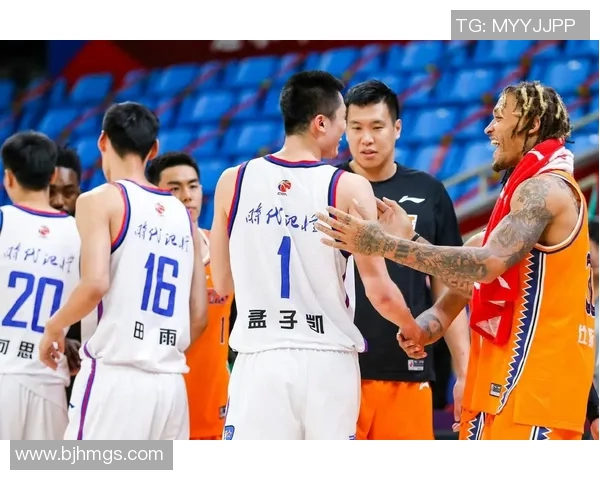 赛后分析:上海篮球队与杭州篮球队个人能力对比及表现评估 赛后分析:上海篮球队与杭州篮球队个人能力对比及表现评估