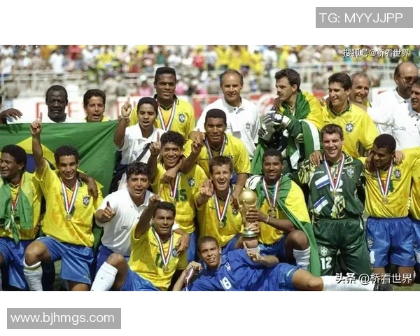 足球传奇明星岁月流转高清照片展现他们的风采与沧桑 足球传奇明星岁月流转高清照片展现他们的风采与沧桑