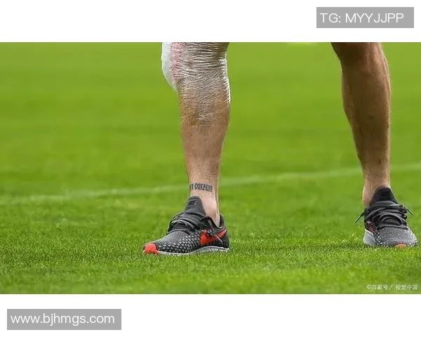 足球明星专用护膝图片展示运动员保护膝盖的重要性与时尚设计元素