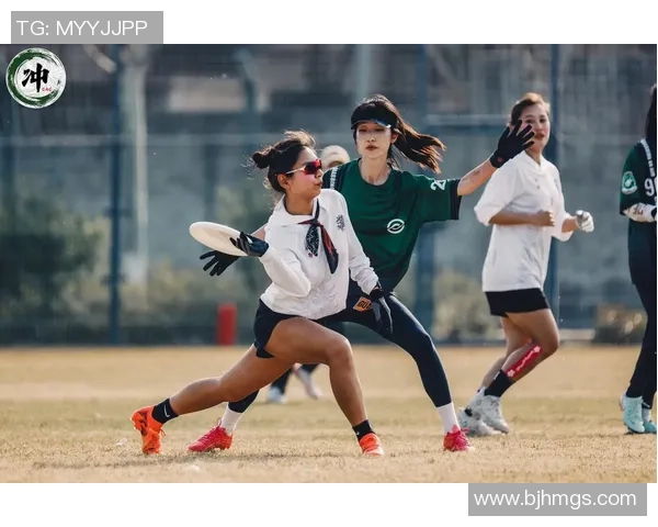 深圳飞盘队与杭州飞盘队赛后复盘分析团队配合与战术执行的关键要素 深圳飞盘队与杭州飞盘队赛后复盘分析团队配合与战术执行的关键要素