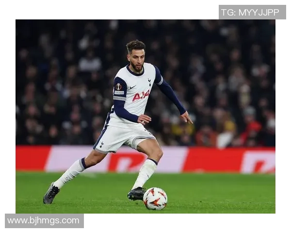 足球明星场外鞋子揭秘他们的时尚选择与个性风格