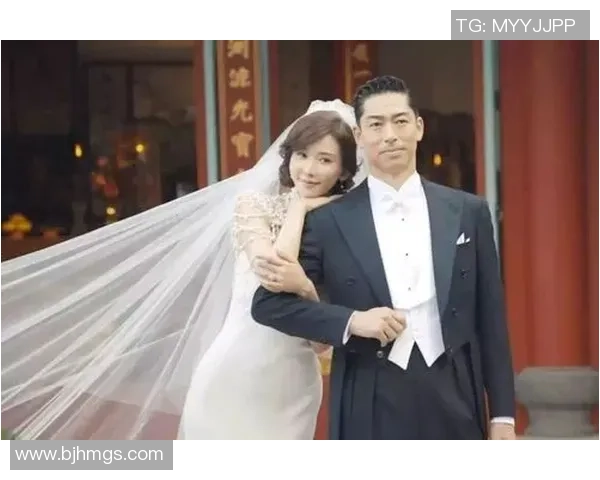 足球明星夫妻甜蜜瞬间大合集精彩图片展示与背后的爱情故事