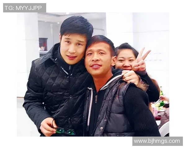 足球明星宋小宝的精彩人生与职业生涯全景介绍视频