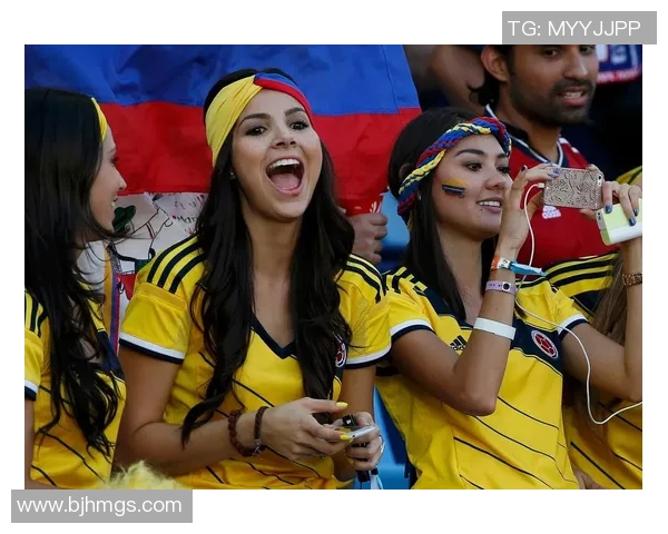 足球明星温馨抱娃瞬间曝光感动无数球迷心灵的画面