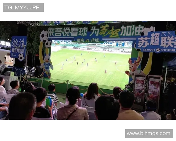 足球明星畅享涮羊肉美食之旅与球场激情的完美结合