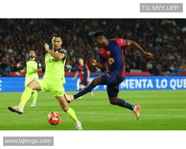 足球明星璀璨瞬间集锦高清图片展示与背后故事分享