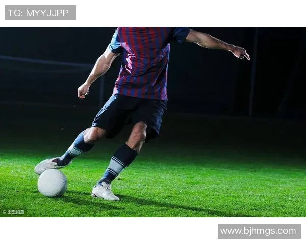 足球明星精彩停球瞬间集锦让你领略足球魅力与技巧的完美结合